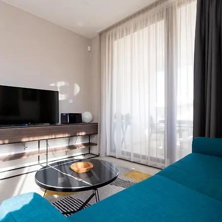Piano Apartment Vantacici