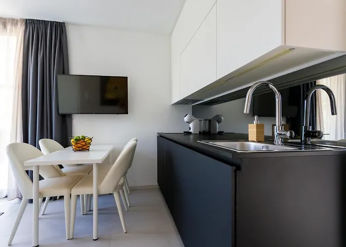 Piano Residences 公寓 *